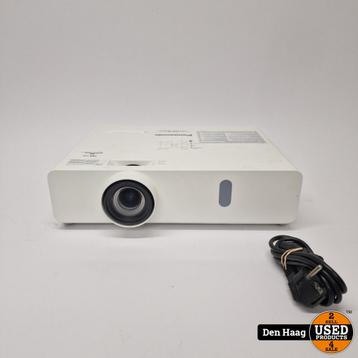 Panasonic PT-VW350AJ 3LCD beamer | nette staat beschikbaar voor biedingen