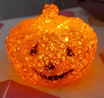 Pompoen Halloween lampje van plastic steentjes/kraaltjes beschikbaar voor biedingen