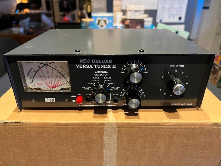 MFJ-948 Deluxe Versa Tuner II, Telecommunicatie, Zenders en Ontvangers, Gebruikt, Zender en Ontvanger, Ophalen of Verzenden