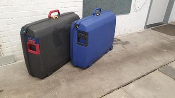 2 Samsonite koffers met wieltjes beschikbaar voor biedingen