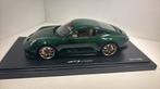 Porsche GT3 mit touring -paket green minichamps 1.18, Ophalen of Verzenden, MiniChamps, A, A