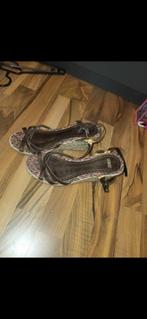 Te koop dames sandalen met sleehak maat 39, Ophalen of Verzenden, Zo goed als nieuw, Sandalen of Muiltjes