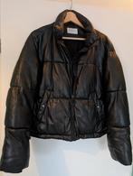 Mooie winterjas met leereffect, Maat S. Als nieuw!, Kleding | Dames, Jassen | Zomer, The Sting, Zwart, Ophalen of Verzenden, Zo goed als nieuw