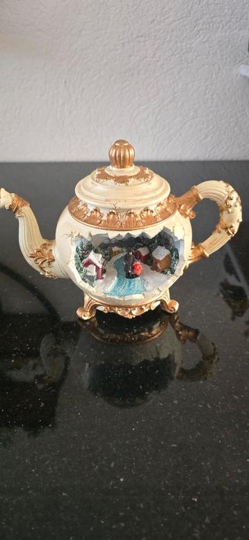 Kerst theepot met verlichting beschikbaar voor biedingen