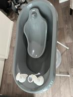 Baby bath tub with bucket and bath seat, Ophalen, Zo goed als nieuw, Badje, Bébé-jou
