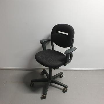 Ahrend 220 bureaustoel - antraciet stof beschikbaar voor biedingen