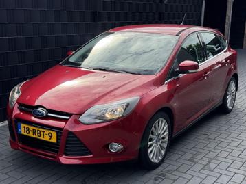 Ford Focus 1.6 EcoBoost First Edition| ROOD| LEER| CLIMA| TR beschikbaar voor biedingen