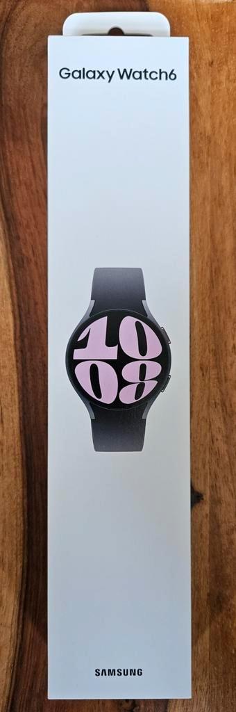 Galaxy Watch 6 LTE 40mm beschikbaar voor biedingen