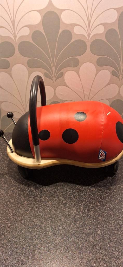Wheelybug lieveheersbeestje, Kinderen en Baby's, Speelgoed | Houten speelgoed, Gebruikt, Rij- of Hobbelspeelgoed, Ophalen of Verzenden