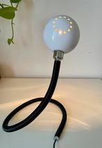Superleuke vintage, postmodern, “snake” buig tafellamp ‘70, Huis en Inrichting, Lampen | Tafellampen, Variavintage, Leiden, Variavintage@hotmail.com