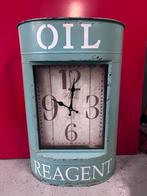 Olievat Klok - Stoer en Industrieel Design, Ophalen, Gebruikt, Analoog, Wandklok
