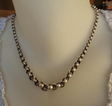 zilveren ketting met grote schakels in het midden [252] beschikbaar voor biedingen