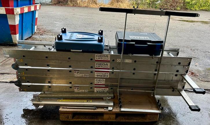 GEDA Acculift ladderlift pannenlift bouwlift 11 meter, Doe-het-zelf en Verbouw, Overige Doe-het-zelf en Verbouw, Zo goed als nieuw