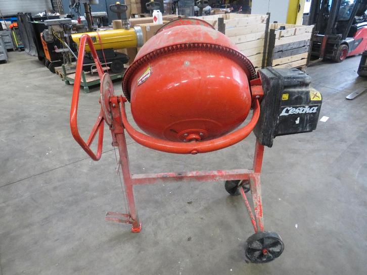 LESCHA BETONMOLEN SM 145S 140L, Doe-het-zelf en Verbouw, Betonmolens, Gebruikt, Ophalen of Verzenden