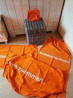 Oranje camping 3 grote handdoeken en een toilettas, Ophalen of Verzenden, Zo goed als nieuw