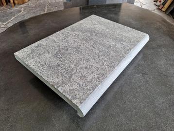 hardsteen randtegel zwembad 50x35x3/5 cm gevlamd geborsteld beschikbaar voor biedingen