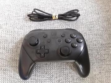 Orginele Nintendo Switch Pro Controller + Laadkabel  beschikbaar voor biedingen