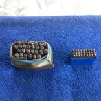 Ijzeren Stempels grote doos 35 euro kleine doos 20 euro, Ophalen