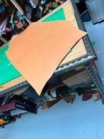 Licht bruin tuigleer 4 mm dikte half soepel groot lap nr1, Hobby en Vrije tijd, Bruin, Leer of Kunstleer, Ophalen of Verzenden