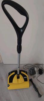 Karcher accu aangedreven bezem, Doe-het-zelf en Verbouw, Reinigingsmachines, Ophalen of Verzenden, Zo goed als nieuw