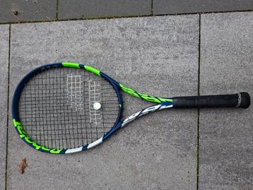 Damesracket voor de beginnende tennisster beschikbaar voor biedingen