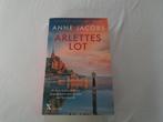 Arlettes Lot een roman  van Anne Jacobs, Ophalen of Verzenden, Zo goed als nieuw, Anne Jacobs