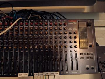 Tascam MM-1 Keyboard Mixer - 20 Kanalen beschikbaar voor biedingen