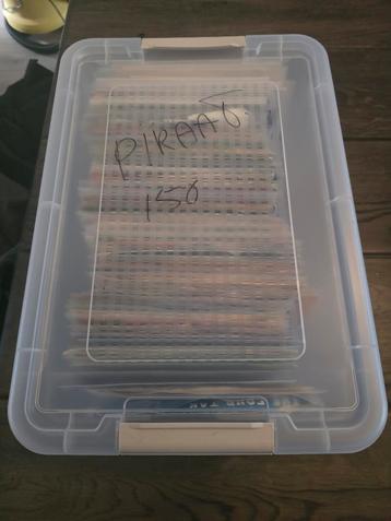 150 gezochte piraten singles  beschikbaar voor biedingen