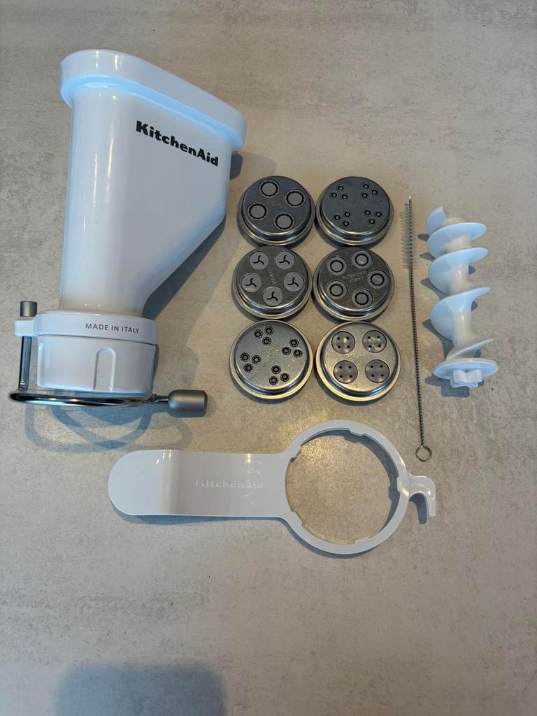 KitchenAid Pasta Pers Accessoire – compleet – lichte schade, Minder dan 1 liter, Ophalen of Verzenden, Zo goed als nieuw