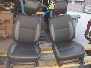 Suzuki Jimny Lederen Stoelen + Achterbank (1998-2018) beschikbaar voor biedingen