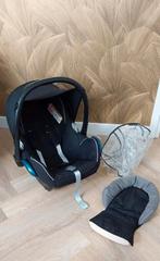 Nette Maxi cosi met verkleiner en regenhoes, Ophalen, Autogordel, Zo goed als nieuw, 0 t/m 13 kg
