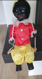 Vintage etalage zwarte piet pop op schommel. Jaren 60, Diversen, Sinterklaas, Ophalen, Zo goed als nieuw