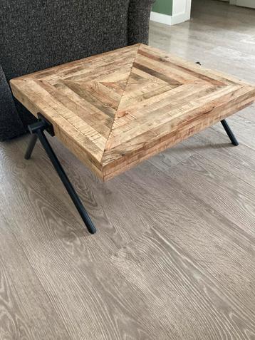 Nieuw: salontafel teak 80x80x cm beschikbaar voor biedingen