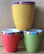 Twee kopjes & beker van Artesa Ecuador - ZGAN, Ophalen of Verzenden, Zo goed als nieuw, Overige stijlen, Kop(pen) en/of Schotel(s)