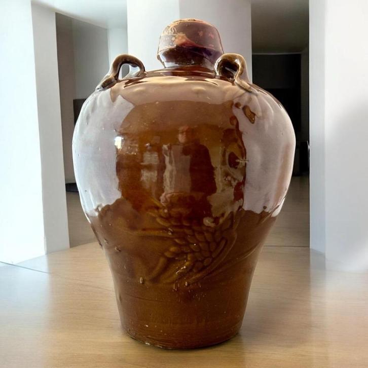 Chinese rijstwijnkruik, gemaakt van geglazuurd aardewerk., Antiek en Kunst, Antiek | Keramiek en Aardewerk, Ophalen of Verzenden