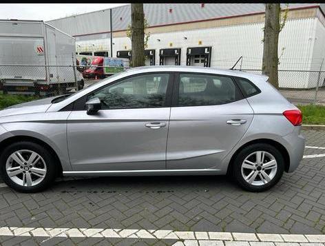 Seat Ibiza 1.0 MPI 75pk 2017 Grijs, Auto's, Seat, Particulier, Ibiza, Benzine, C, Hatchback, Handgeschakeld, Geïmporteerd, Zilver of Grijs
