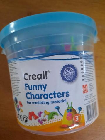 Klei Accessoires: Voetjes, Hoedjes & Meer! beschikbaar voor biedingen