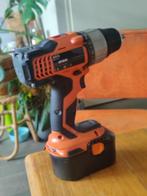 AEG BS 14 C + 2 accu's en oplader zonder koffer en borenset, Doe-het-zelf en Verbouw, Gereedschap | Handgereedschap, Ophalen, Gebruikt