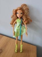 Winx Club singsational flora doll 2005, Ophalen of Verzenden, Gebruikt, Pop