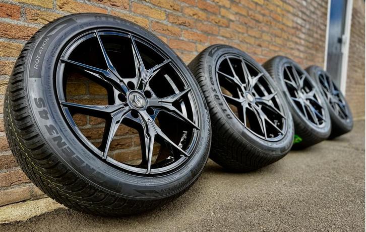 Renault Trafic Opel Vivaro 19 inch zwart velgen 4season, Auto-onderdelen, Banden en Velgen, Banden en Velgen, All Season, 19 inch