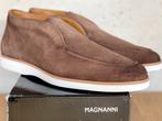Magnanni instapper bruin suede maat 45 NIEUW, Kleding | Heren, Schoenen, Loafers, Bruin, Nieuw, Ophalen of Verzenden