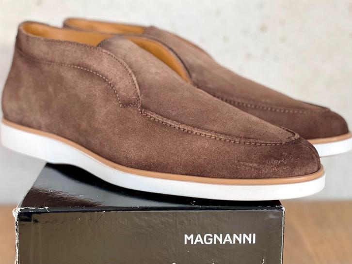 Magnanni instapper bruin suede maat 45 NIEUW, Kleding | Heren, Schoenen, Nieuw, Loafers, Bruin, Ophalen of Verzenden