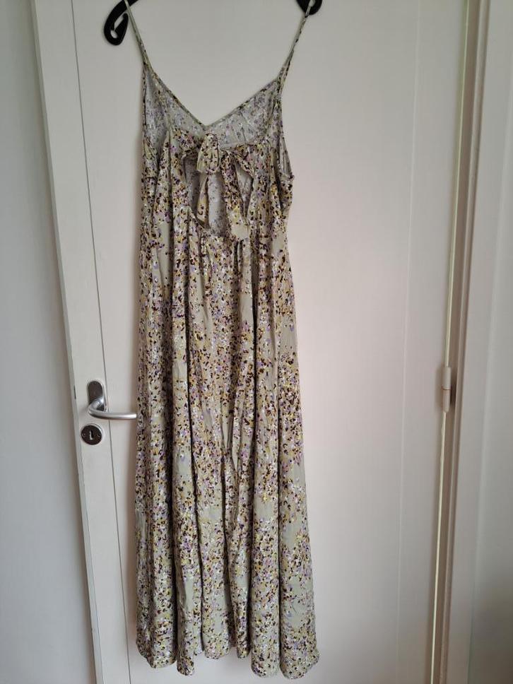 Super jurk van Lascana, maat 44 (46/XXL), Kleding | Dames, Jurken, Zo goed als nieuw, Maat 46/48 (XL) of groter, Groen, Onder de knie