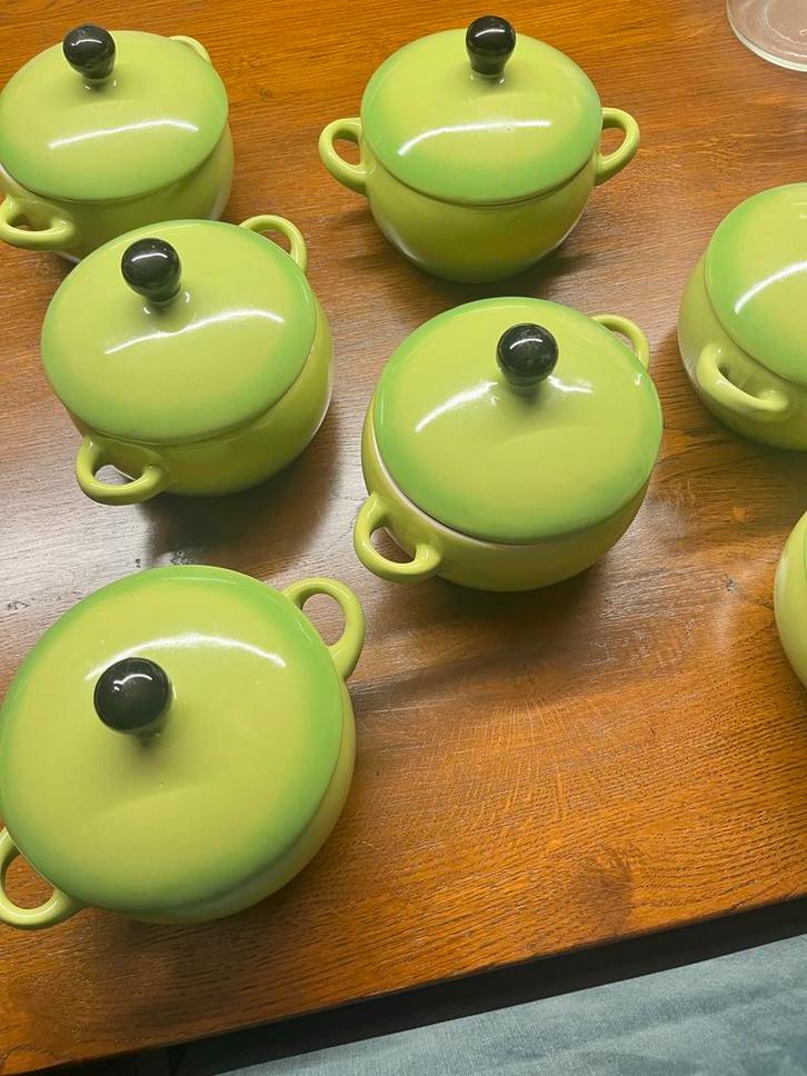 Acht Soepkommen met Deksel, Huis en Inrichting, Keuken | Servies, Zo goed als nieuw, Kom(men), Effen, Keramiek, Ophalen
