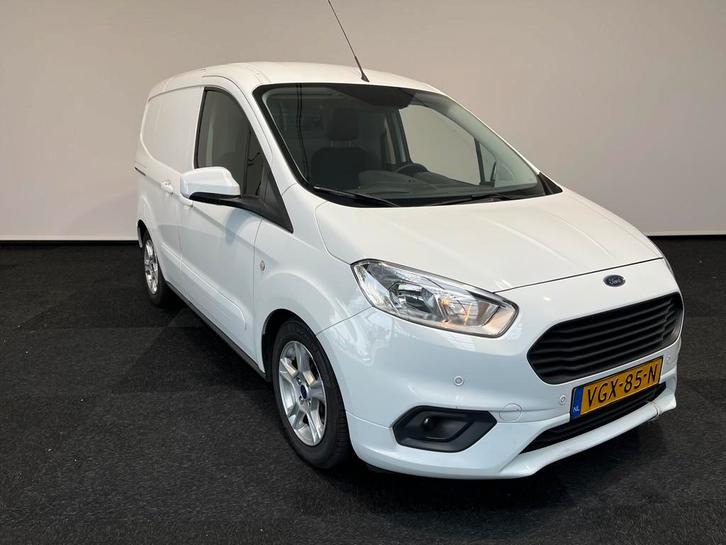 Ford Transit Courier 1.5 DSL Euro 6 Airco Camera Navigatie A, Auto's, Bestelauto's, Bedrijf, Te koop, ABS, Airbags, Airconditioning