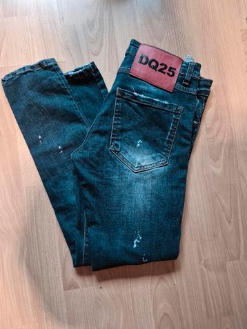 Ripped Spijkerbroek DQ25 33 beschikbaar voor biedingen