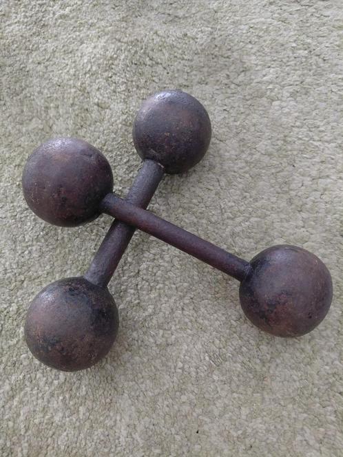 Antieke gietijzeren halters - dumbbells - handgewichten, Antiek en Kunst, Curiosa en Brocante, Ophalen of Verzenden