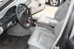 Mercedes-Benz 200-serie 230E (bj 1986), Auto's, Mercedes-Benz, Gebruikt, 4 cilinders, Leder, Bedrijf