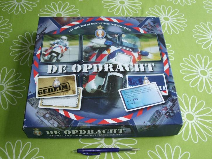 De opdracht - Het spel van de Koninklijke Marechaussee, Hobby en Vrije tijd, Gezelschapsspellen | Bordspellen, Gebruikt, Een of twee spelers