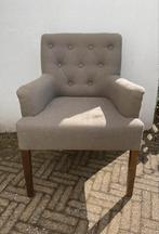 Nog prima stoel met armleuning, en beige/grijze stof, Huis en Inrichting, Stoelen, Ophalen, Gebruikt, Recht model, Eén